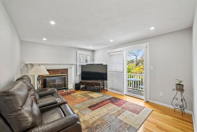 1904 Washington St, Canton, MA 02021