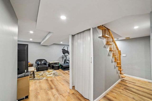 1904 Washington St, Canton, MA 02021