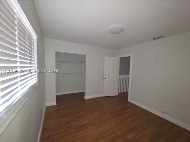 12025 S Las Palmas Dr 12025, Pembroke Pines, FL 33025