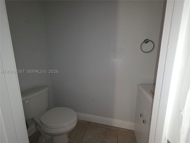 12025 S Las Palmas Dr 12025, Pembroke Pines, FL 33025