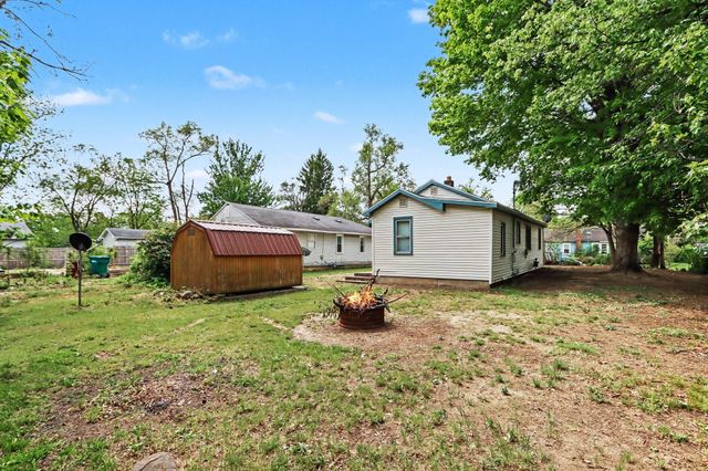 30 Avenue B, Springfield, MI 49037