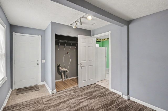 30 Avenue B, Springfield, MI 49037