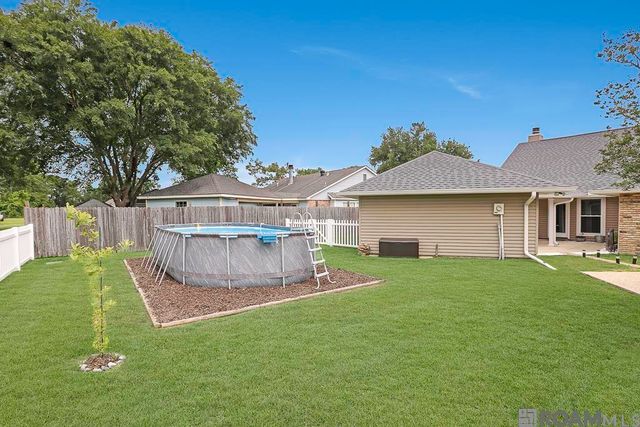 1540 Heartwood Dr, Baton Rouge, LA 70816