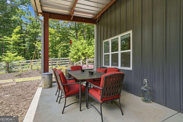 6100 Henderson Mountain Road, Jasper, GA 30143