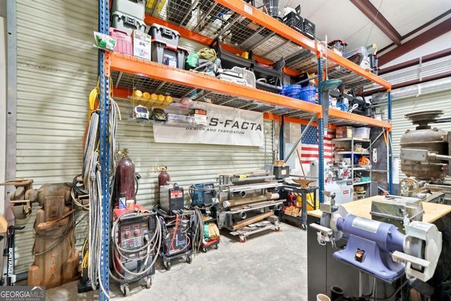 6100 Henderson Mountain Road, Jasper, GA 30143