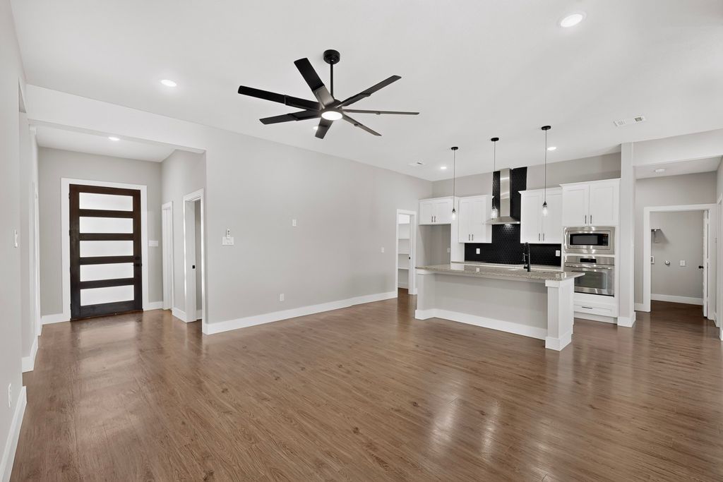 203 W Mansfield Avenue, Kennedale, TX 76060 — photo 5