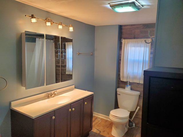 528 N 12th St, Salina, KS 67401