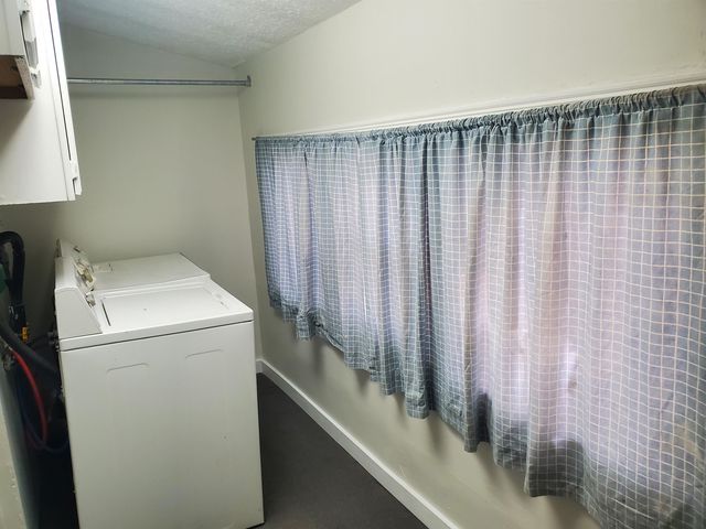 528 N 12th St, Salina, KS 67401