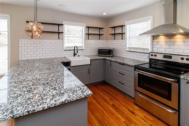 126 W JEAN STREET, Tampa, FL 33604