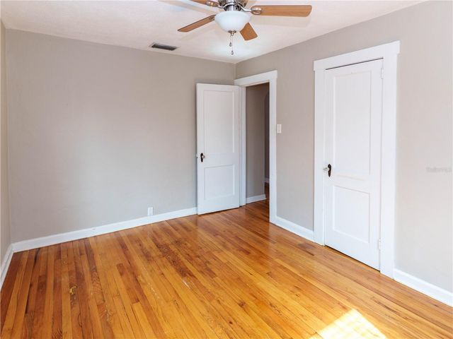 126 W JEAN STREET, Tampa, FL 33604