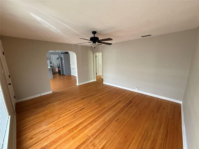 126 W JEAN STREET, Tampa, FL 33604