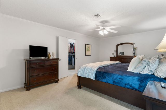 1520 S Lynn Lane Road, Tulsa, OK 74108
