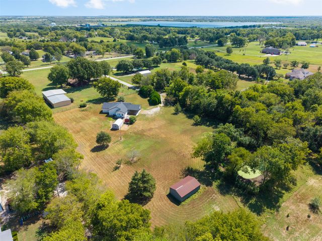 1520 S Lynn Lane Road, Tulsa, OK 74108