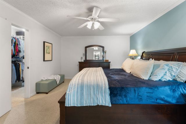 1520 S Lynn Lane Road, Tulsa, OK 74108