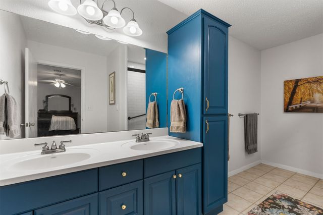 1520 S Lynn Lane Road, Tulsa, OK 74108
