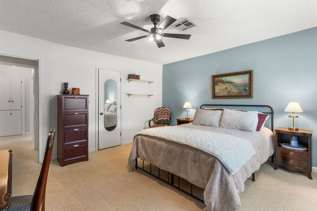 1520 S Lynn Lane Road, Tulsa, OK 74108