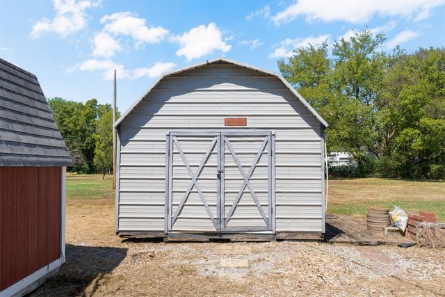 1520 S Lynn Lane Road, Tulsa, OK 74108