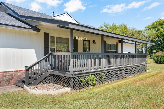 1520 S Lynn Lane Road, Tulsa, OK 74108