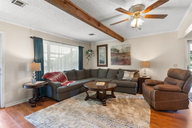 1520 S Lynn Lane Road, Tulsa, OK 74108