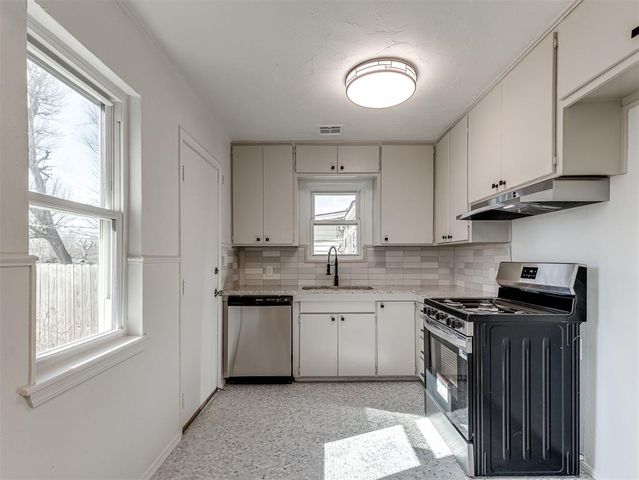 6910 NW 53rd Street, Bethany, OK 73008