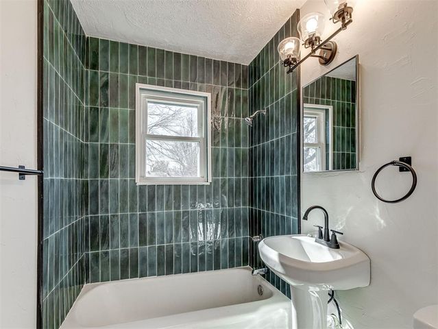 6910 NW 53rd Street, Bethany, OK 73008