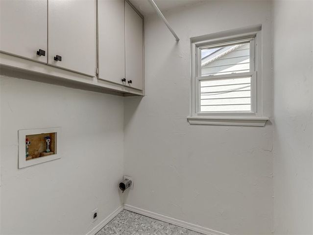 6910 NW 53rd Street, Bethany, OK 73008