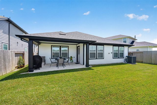12707 Gabrial Drive, Crosby, TX 77532