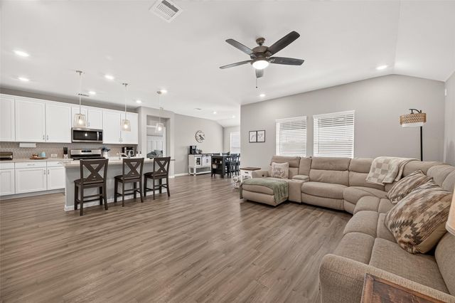 12707 Gabrial Drive, Crosby, TX 77532