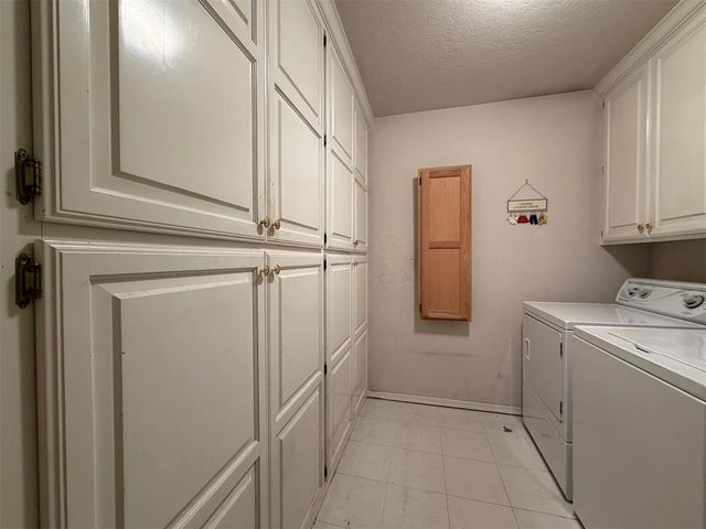 8209 NW 99th Street, Oklahoma City, OK 73162