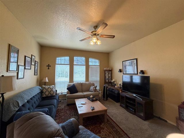 8209 NW 99th Street, Oklahoma City, OK 73162