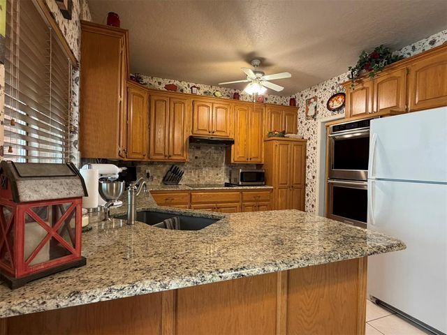 8209 NW 99th Street, Oklahoma City, OK 73162