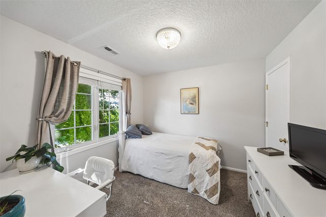 330 NE Carefree Lane, Waukee, IA 50263