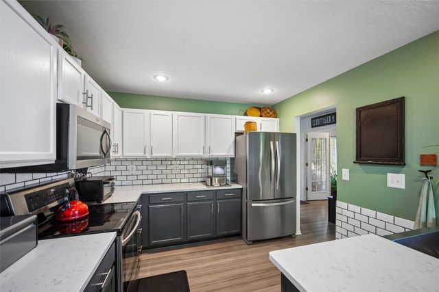 330 NE Carefree Lane, Waukee, IA 50263