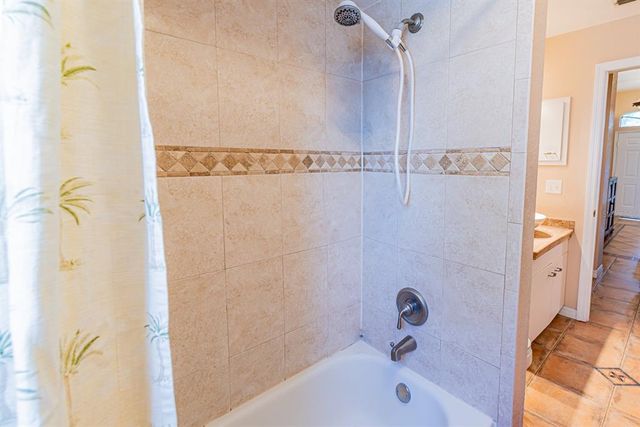 225 LOMA DEL SOL DRIVE, Davenport, FL 33896