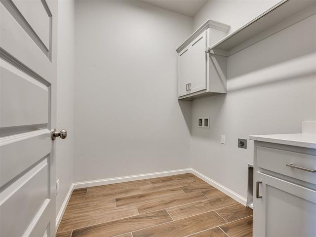 9232 SW 44th Terrace, Oklahoma City, OK 73179