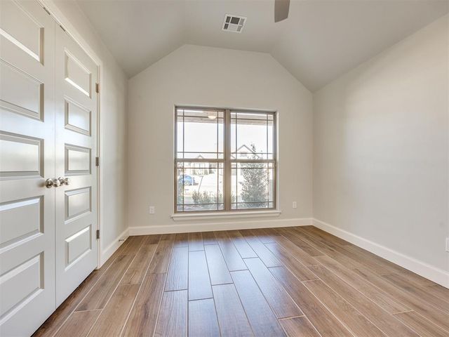 9232 SW 44th Terrace, Oklahoma City, OK 73179