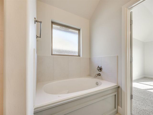 9232 SW 44th Terrace, Oklahoma City, OK 73179