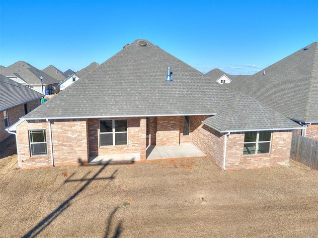 9232 SW 44th Terrace, Oklahoma City, OK 73179