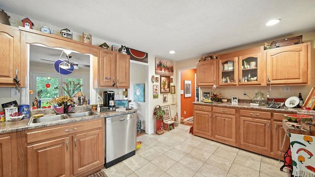 2329 FOXMOOR LN # 7, Memphis, TN 38016