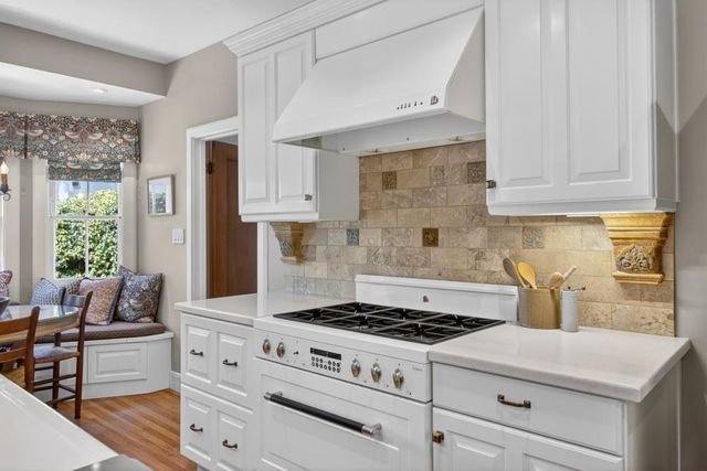 1216 38th St, Sacramento, CA 95816