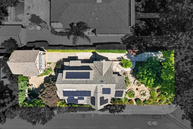 1216 38th St, Sacramento, CA 95816
