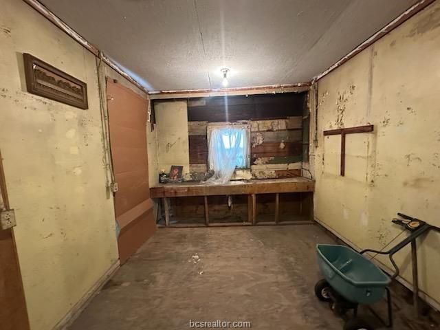 106 N Randolph Avenue, Bryan, TX 77803