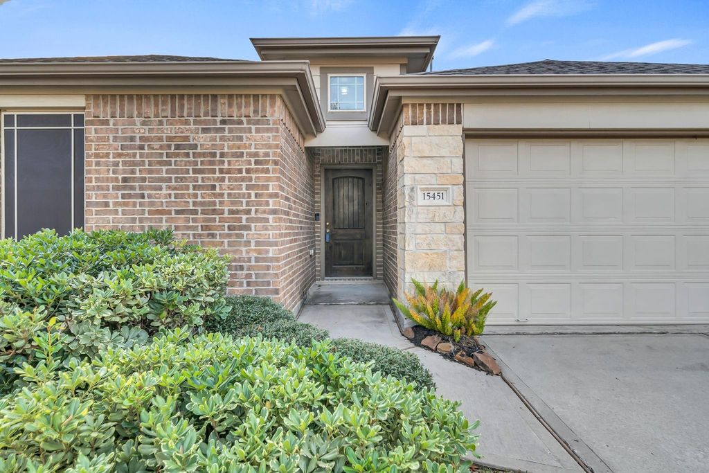 15451 Royce Holly Drive, Humble, TX 77346