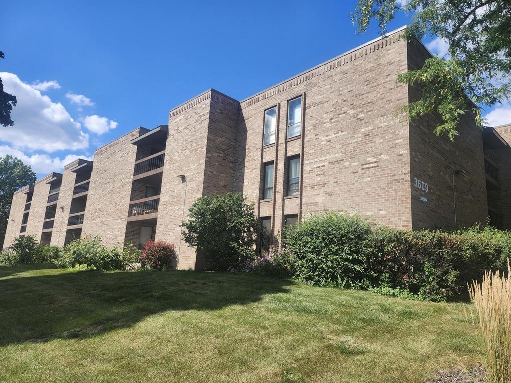 3609 N Tucker PLACE #108, Milwaukee, WI 53222