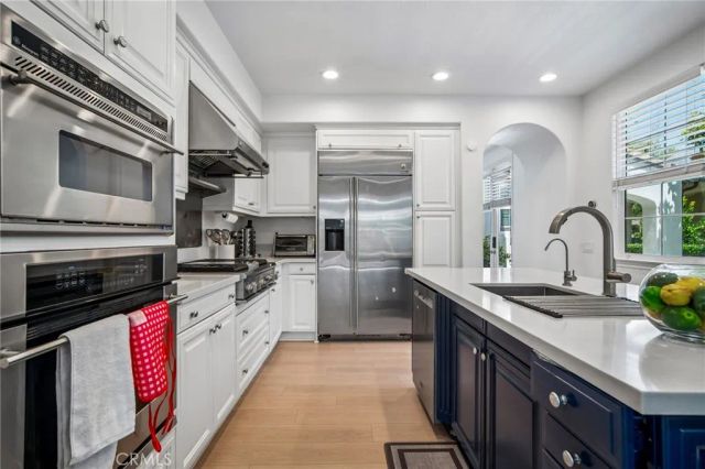 222 Vintage, Irvine, CA 92620