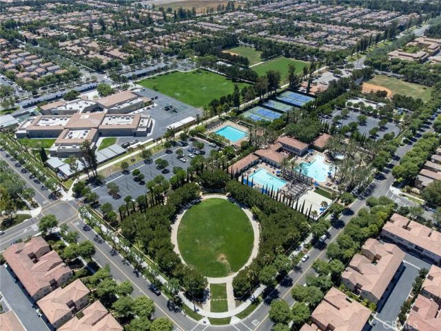 222 Vintage, Irvine, CA 92620