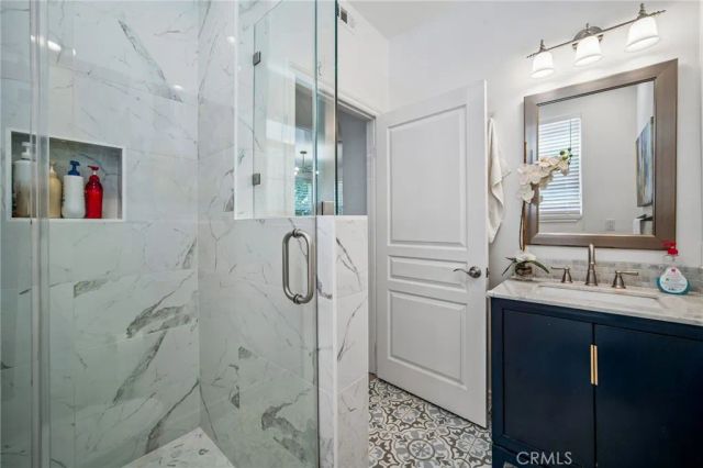 222 Vintage, Irvine, CA 92620