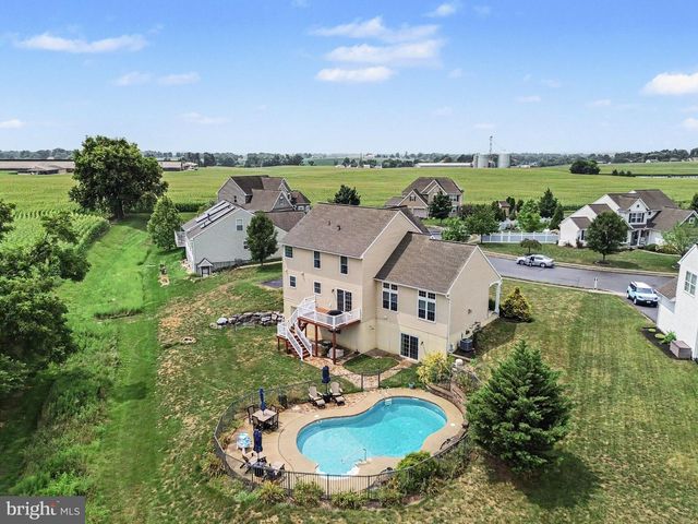 658 MELISSA LN, Mount Joy, PA 17552