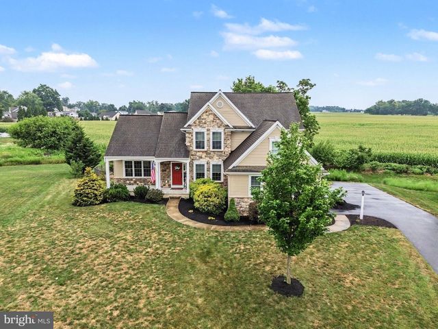 658 MELISSA LN, Mount Joy, PA 17552