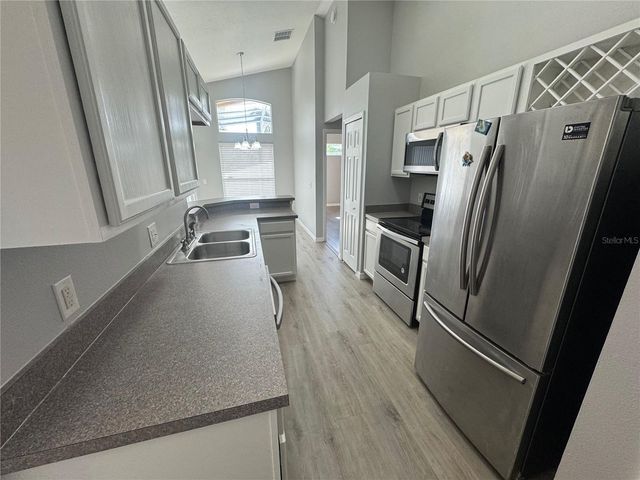 158 AYLESBURY LANE, Davenport, FL 33837